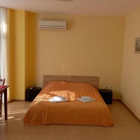 Apartament Fantasy Hisarya Exterior photo