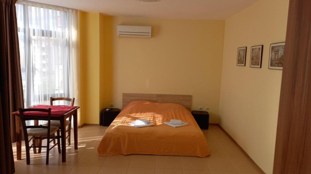 Apartament Fantasy Hisarya Exterior photo